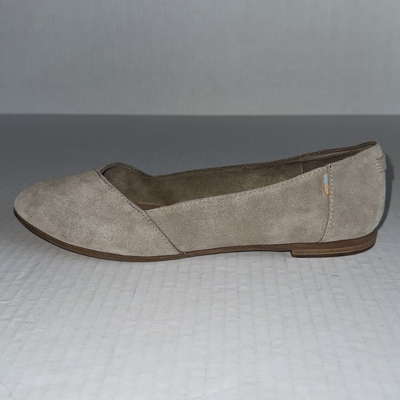 Toms Julie Light Taupe Almond Toe Suede Flats - Picture 3 of 11